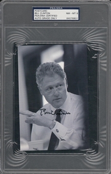 Bill Clinton Signed Clinton Presidential Center Photograph Post Card - PSA NM-MT 8